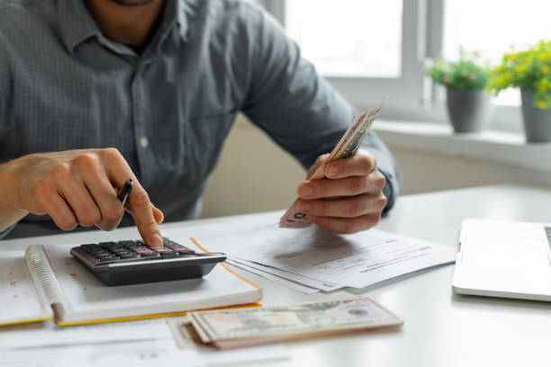 Take Out Short Term Loans Online to Get Rid of Debt